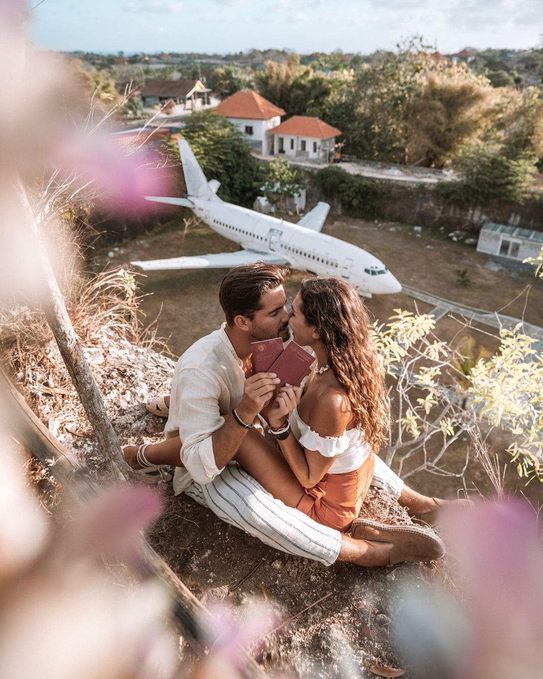 Quer viajar sem gastar (muito) dinheiro? É possível e os Explorerssaurus explicam-lhe como