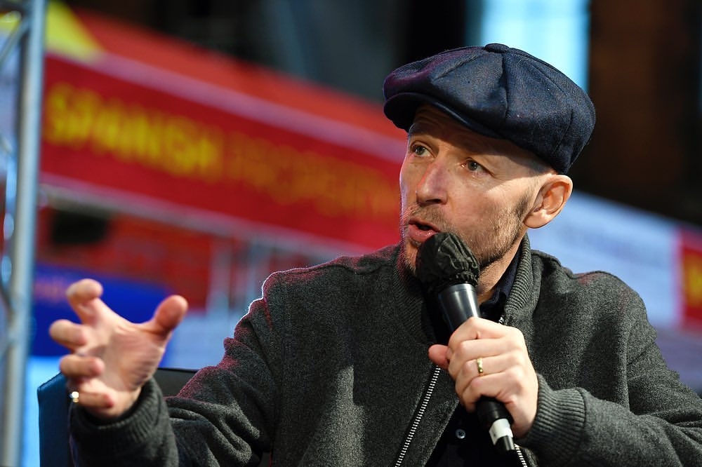 Apresentador de televisão tem cancro terminal. Saiba como preferiu passar os últimos meses de vida