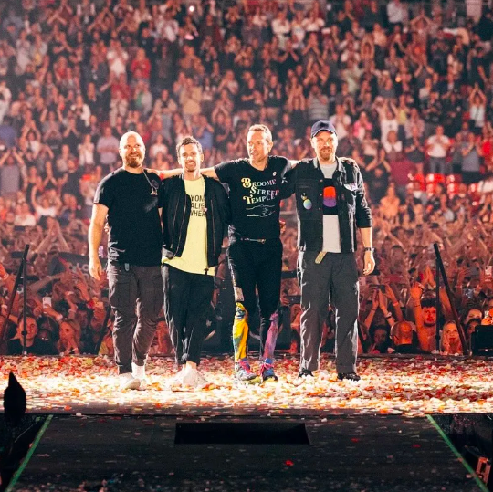 Não conseguiu bilhete para os Coldplay? Há uma forma bem mais barata de os ver (e ainda não está esgotada)