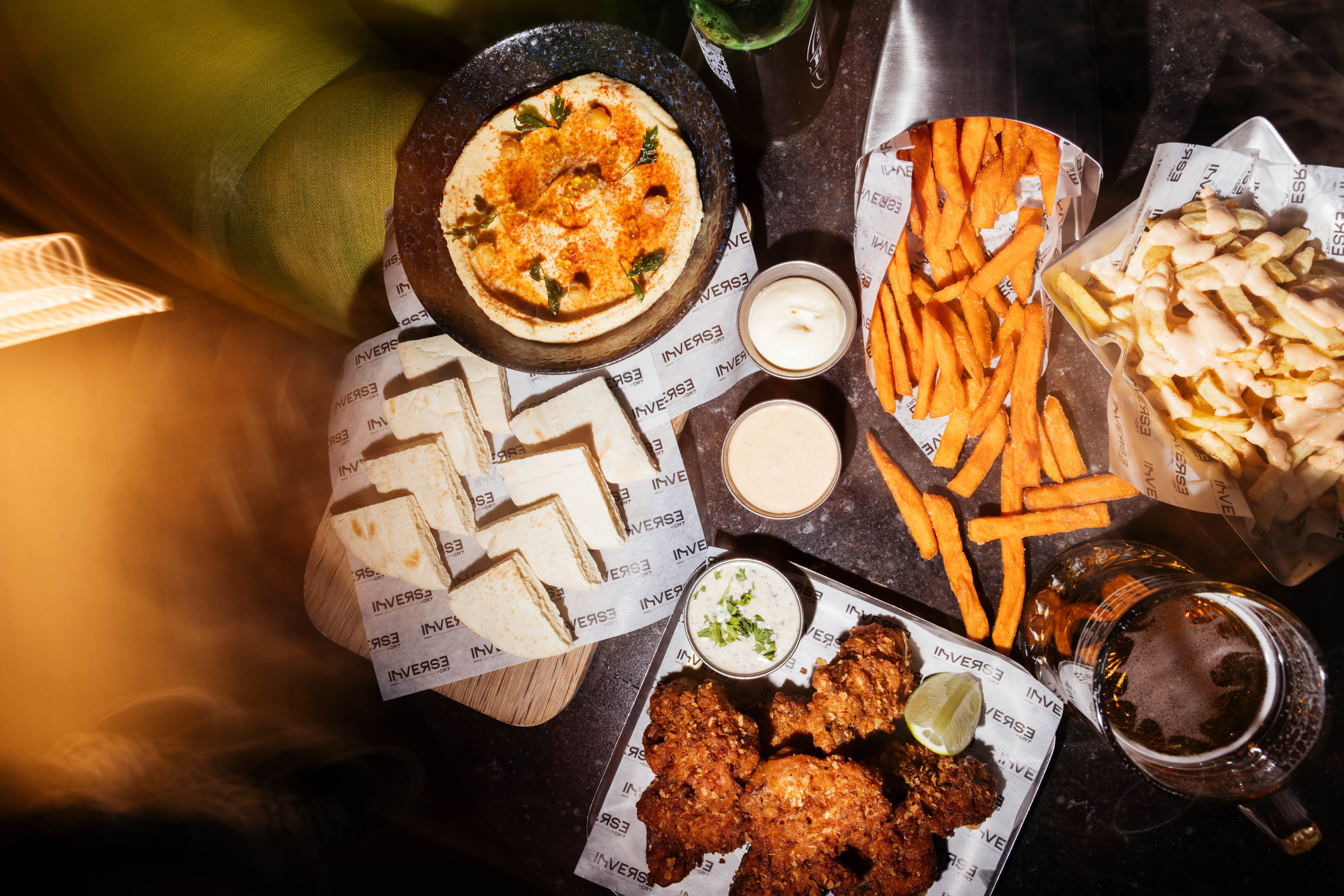 Inverse by CR7. O novo sports bar com a chancela do melhor do mundo tem bacalhau da D. Dolores