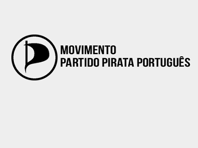 Neste jardim zoológico britânico pode jogar ao jogo da corda com um felino