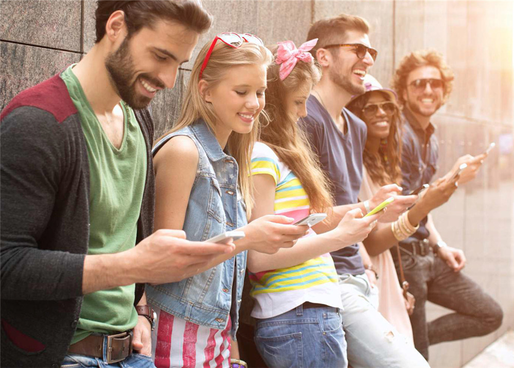 Menores de 18 anos vão ter novas “defesas” de privacidade no Google, equiparadas às “crianças” de 13 anos