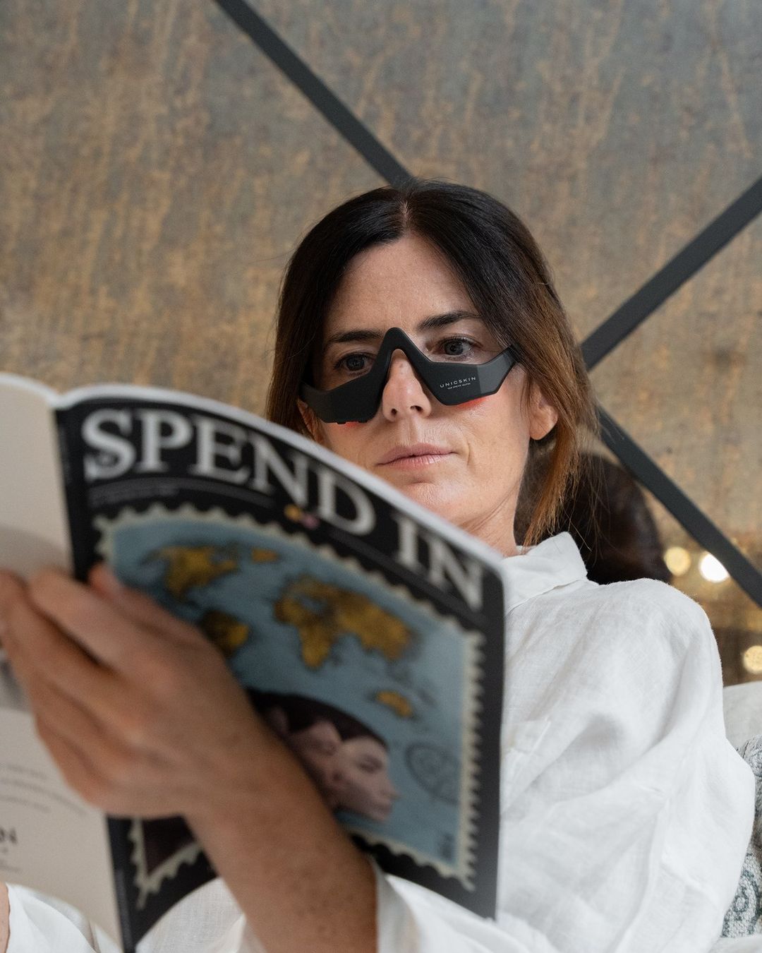 Esqueça os corretores. Estes “óculos” são o milagre que precisa para dizer adeus às olheiras