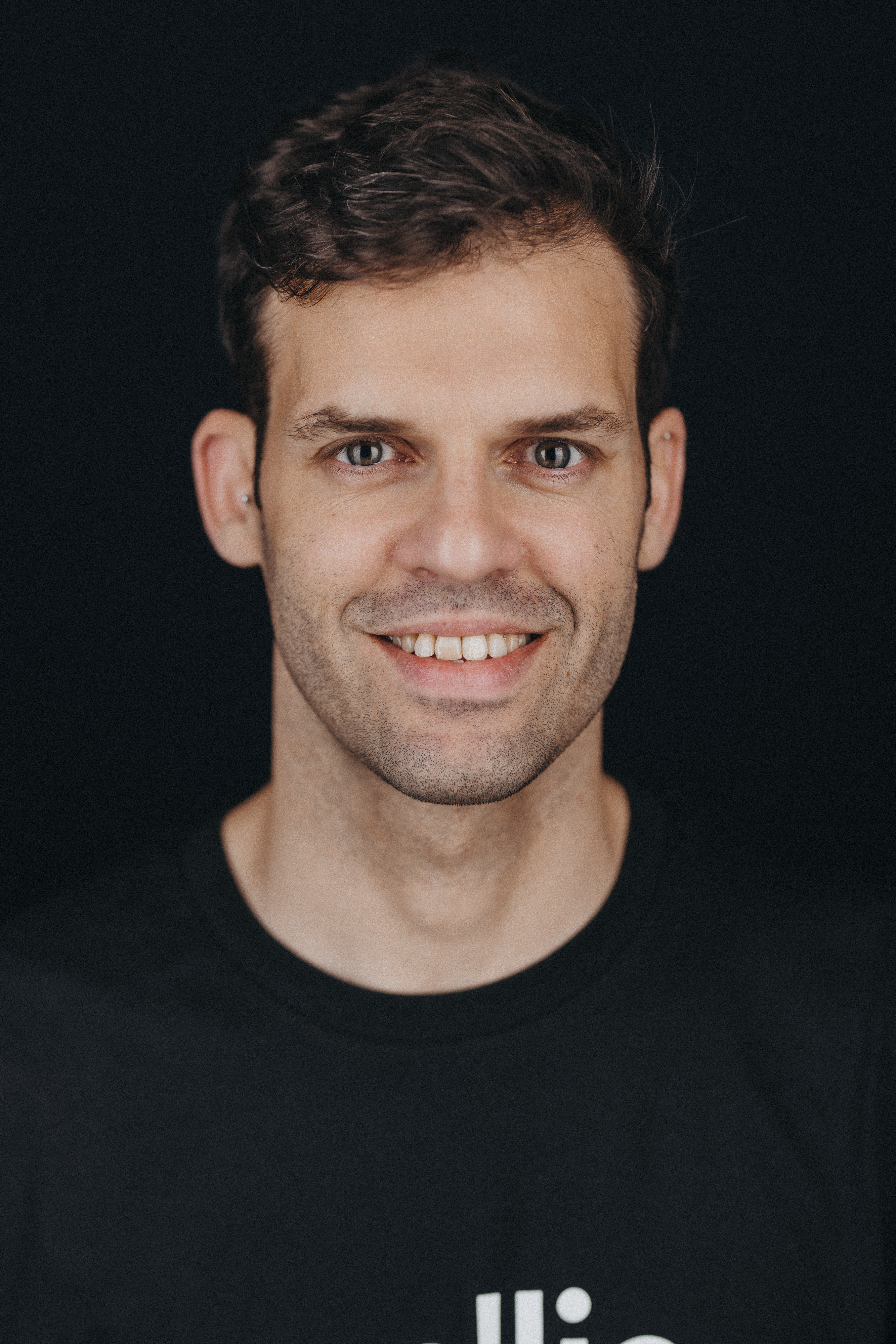 Pais abandonam bebé no aeroporto para não comprarem bilhete extra. Casal foi detido pela polícia