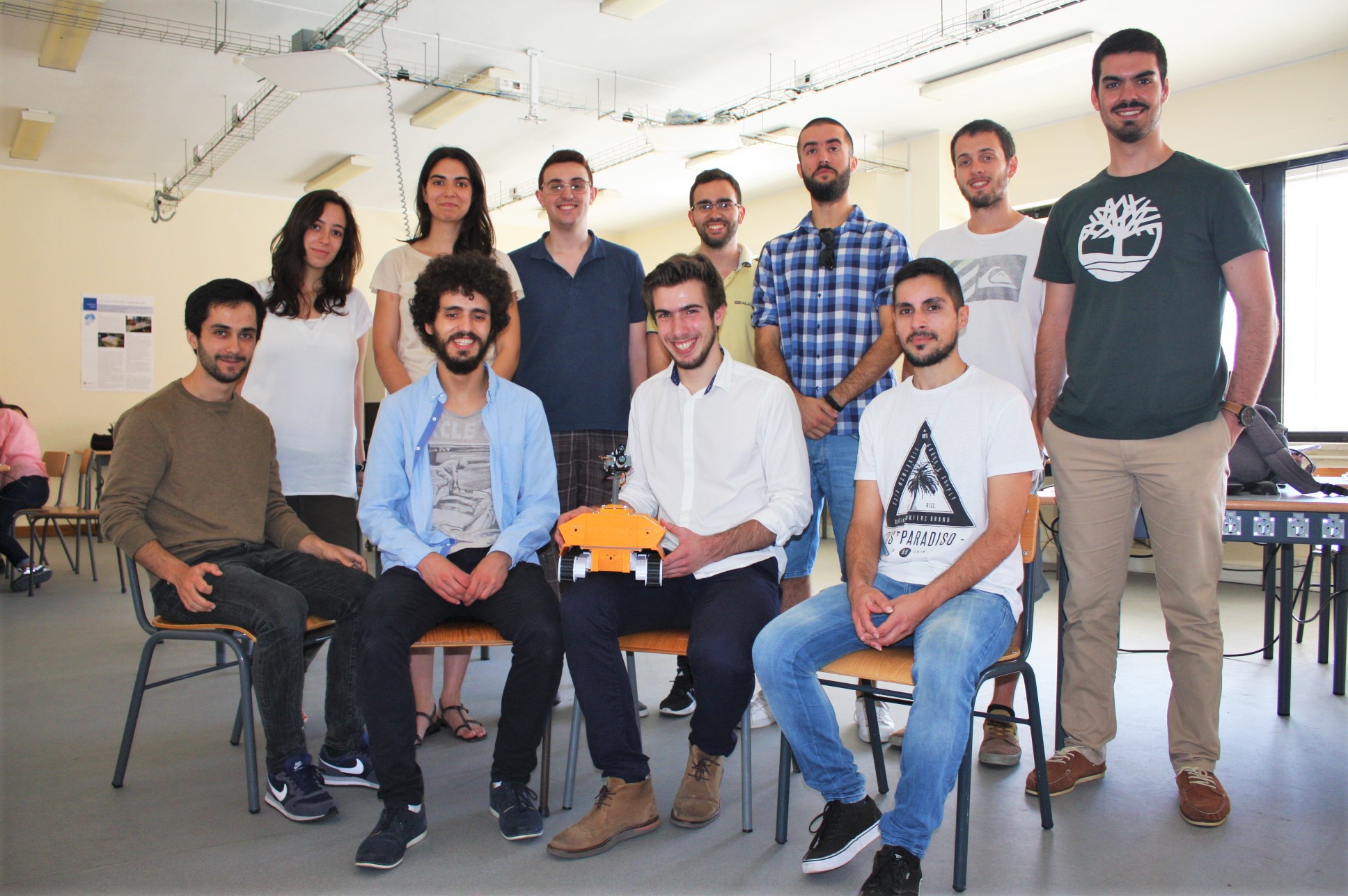 Estudantes portugueses desenvolvem robot para ajudar a Proteção Civil