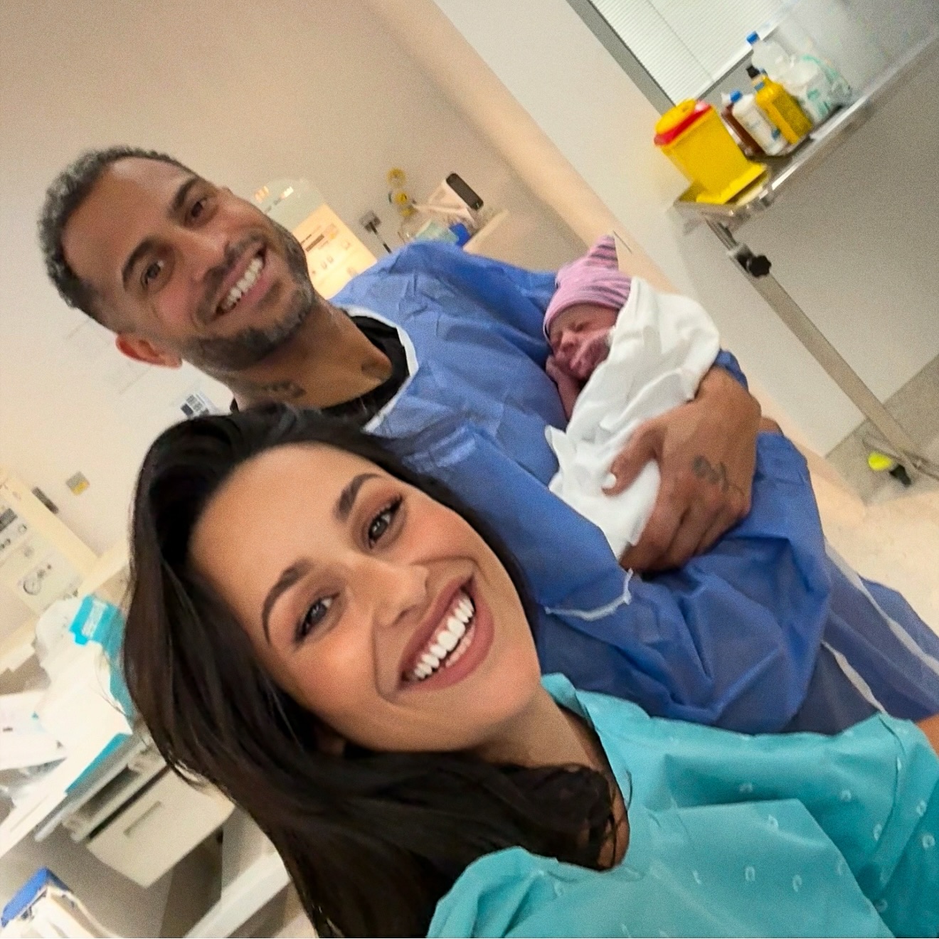 Rita Pereira sobre o parto de Lowê. “3 minutos depois, eu saquei a miúda lá de dentro”