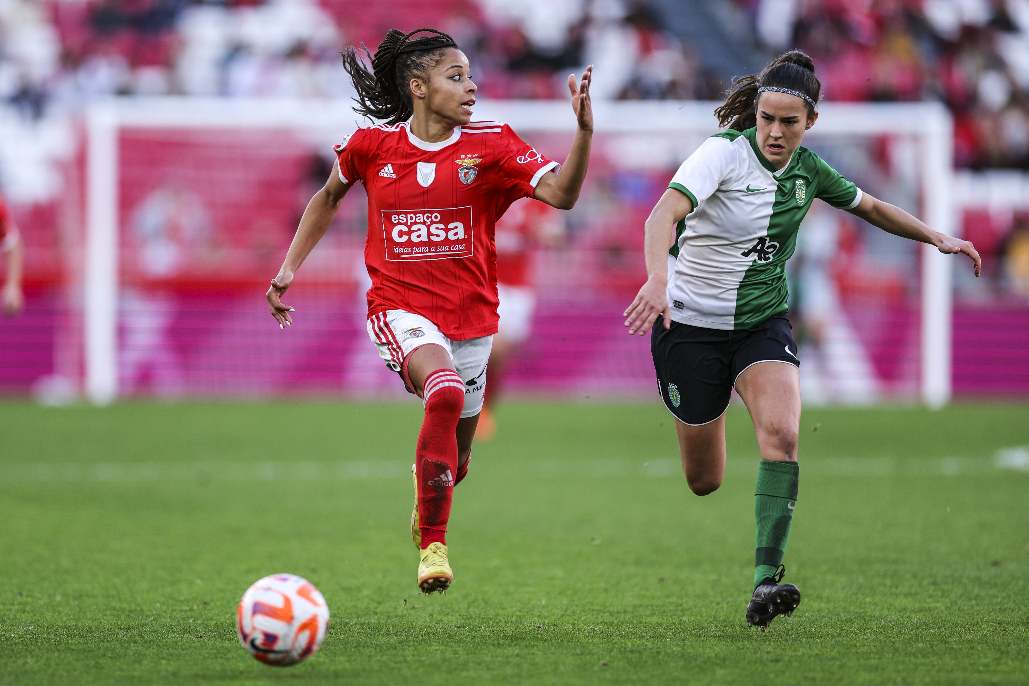 Benfica goleia Sporting na Luz e apura-se para as meias-finais da Taça de  Portugal feminina - Futebol Feminino - Jornal Record