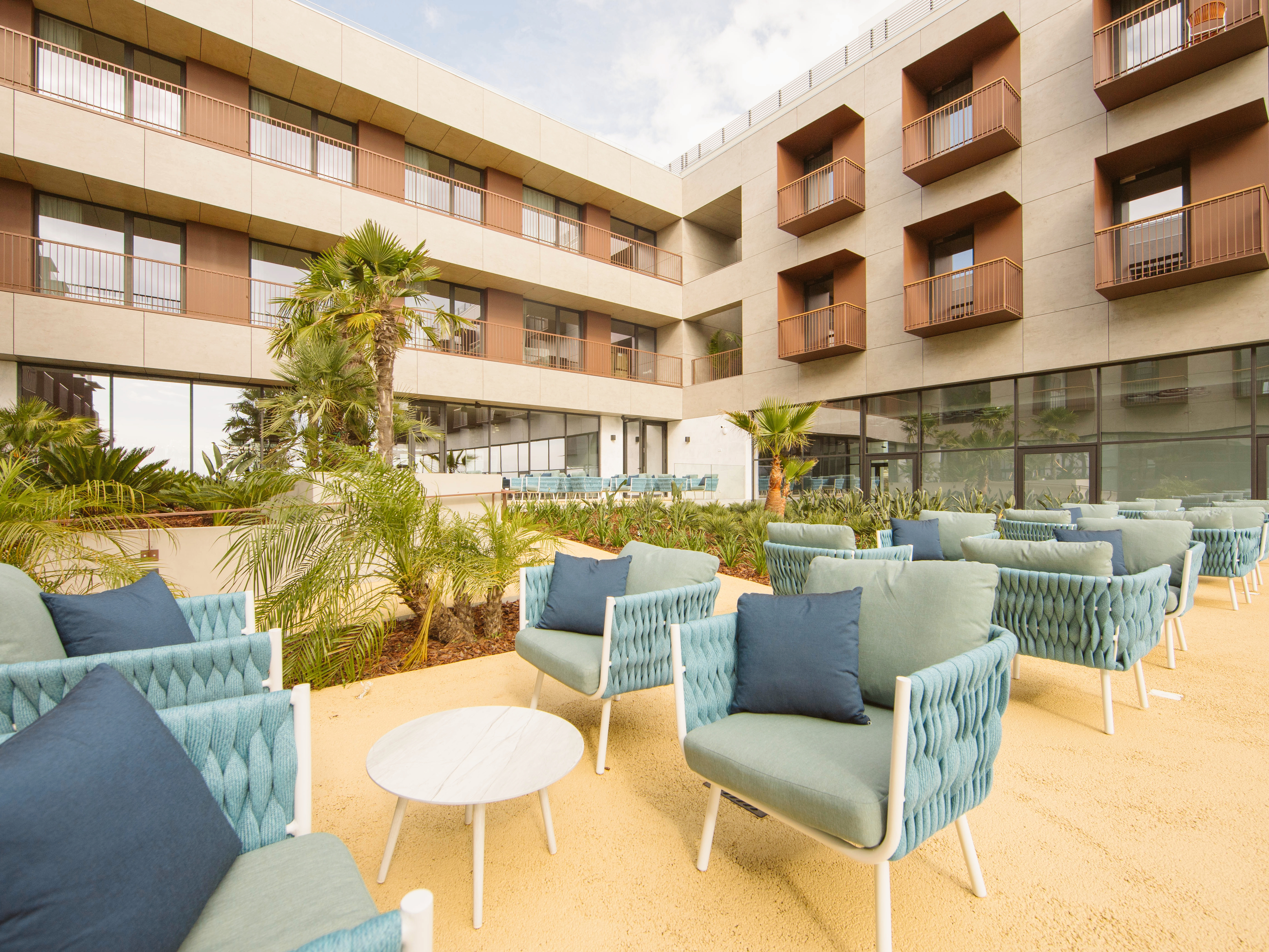 Hotel Sines Sea View cria pacote especial para curtir o Carnaval de Sines, fazer a festa e ter uma noite de sonho