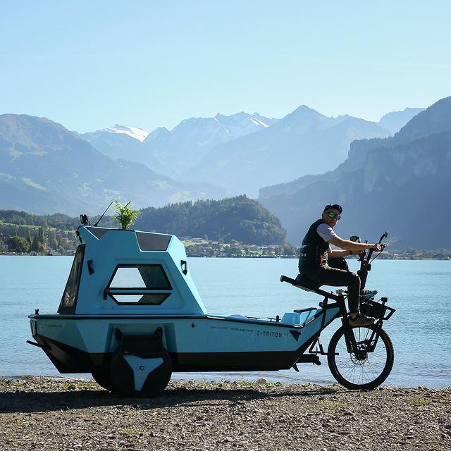 Da estrada para a água: não falta nada ao novo engenho 100% elétrico, que também é uma tenda