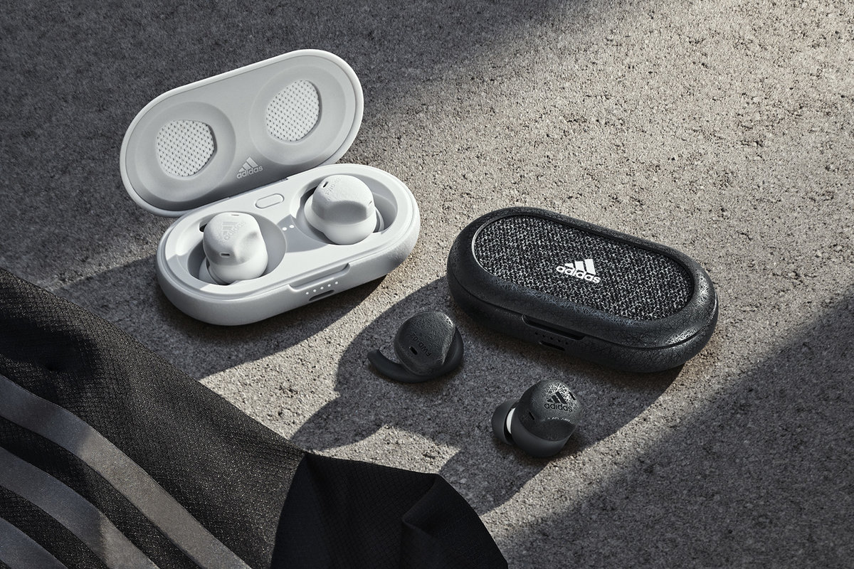 Adidas FWD-02: auriculares para atletas que fazem da rua um ginásio