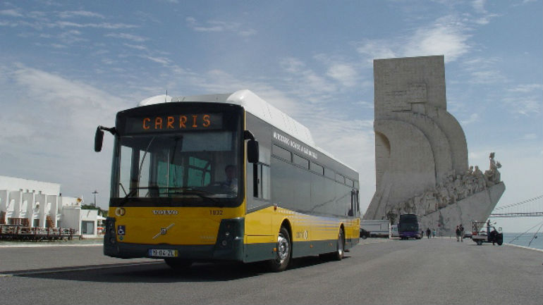 Farto de esperar por autocarros? Isso vai acabar. A nova Carris vai penalizar todos os atrasos