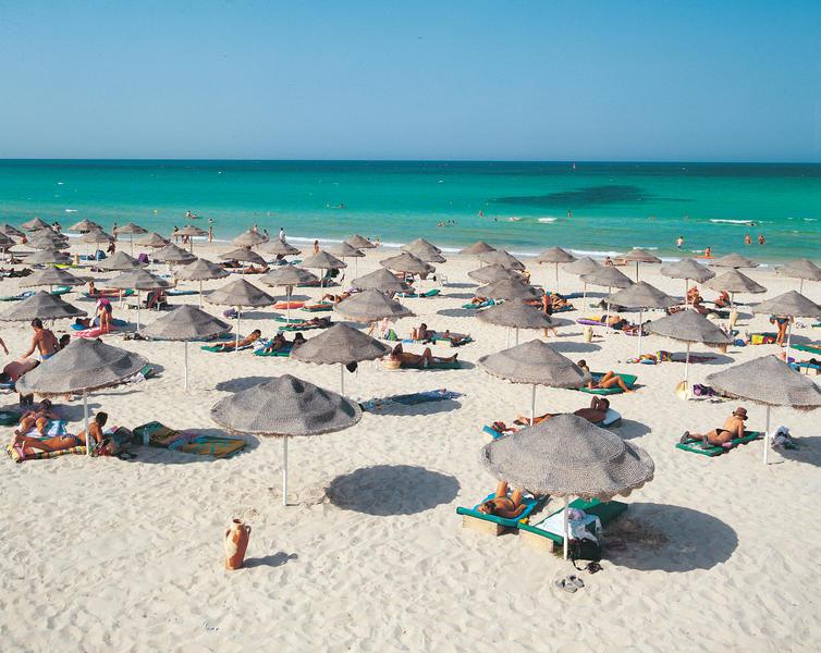 599€, hotel de 5 estrelas e regime tudo incluído. O Verão azul perfeito fica a menos de 2 horas de Portugal