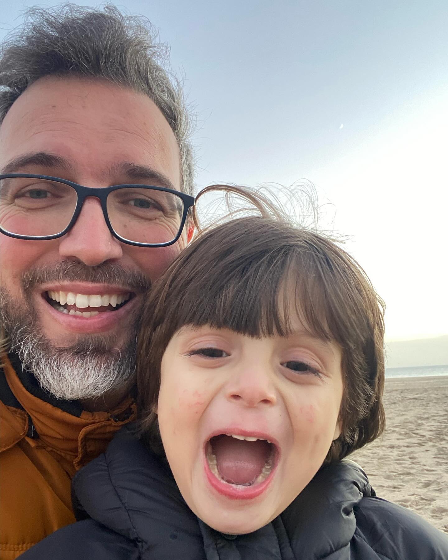 Após transplante de fígado, filho de Pedro Chagas Freitas apanha vírus. “Já chega de testes, não?”