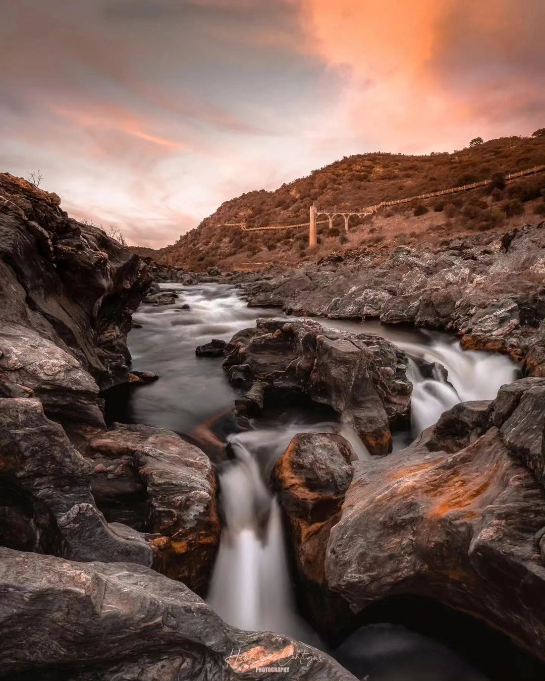 Tem de visitar esta cascata em Mértola durante o verão. Saiba onde ficar, o que comer e fazer