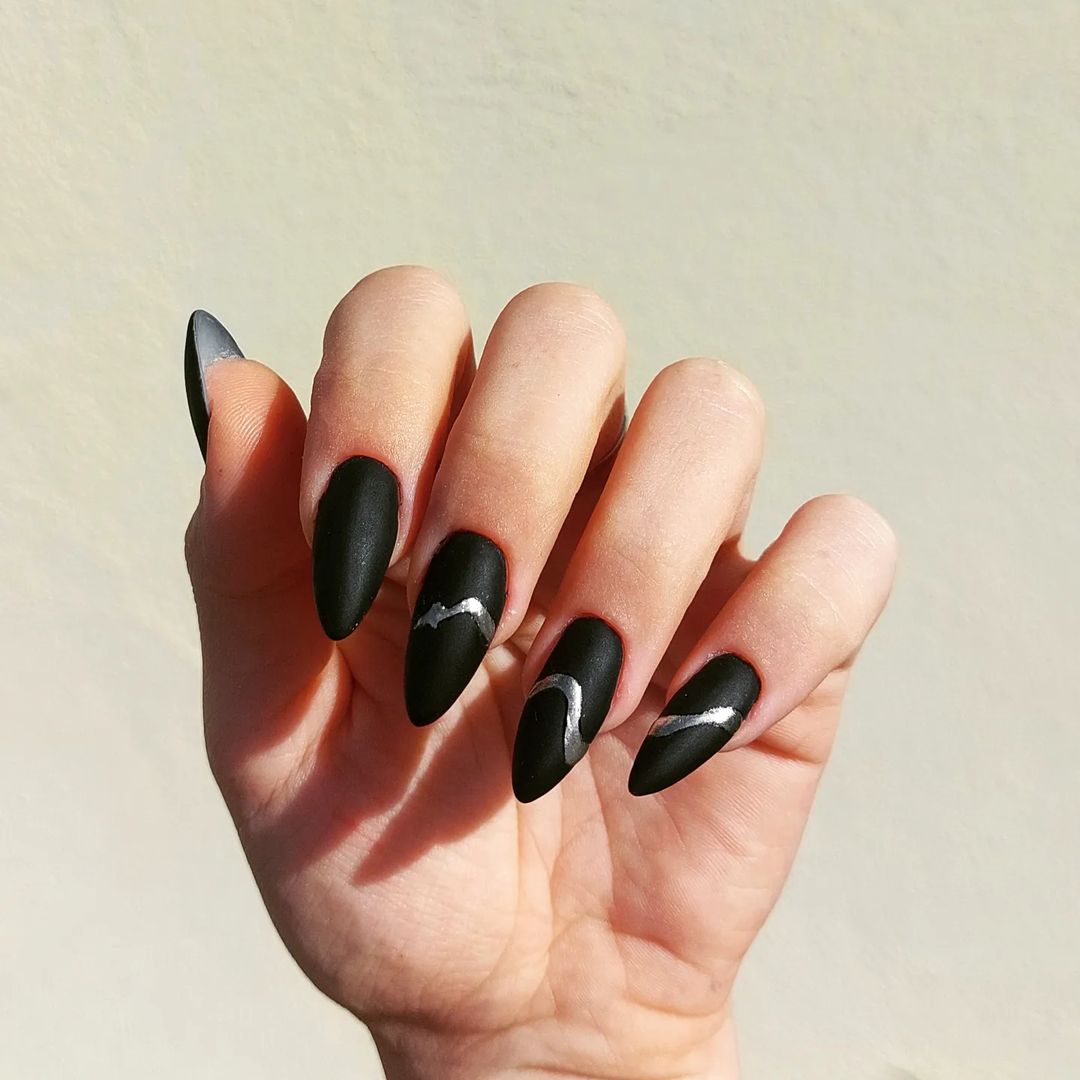 Robô manicure que pinta unhas em 10 minutos vira febre no TikTok