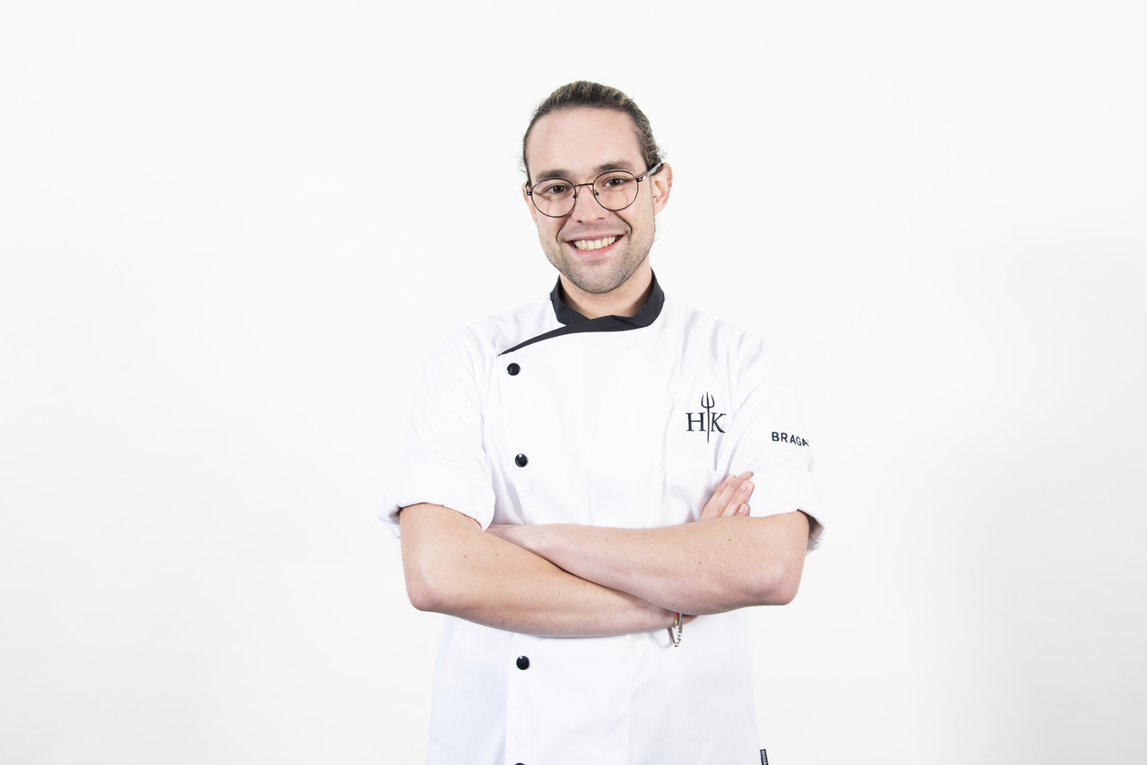 António Pedro junta-se a colegas do “Hell’s Kitchen” para abrir restaurante com apenas uma mesa