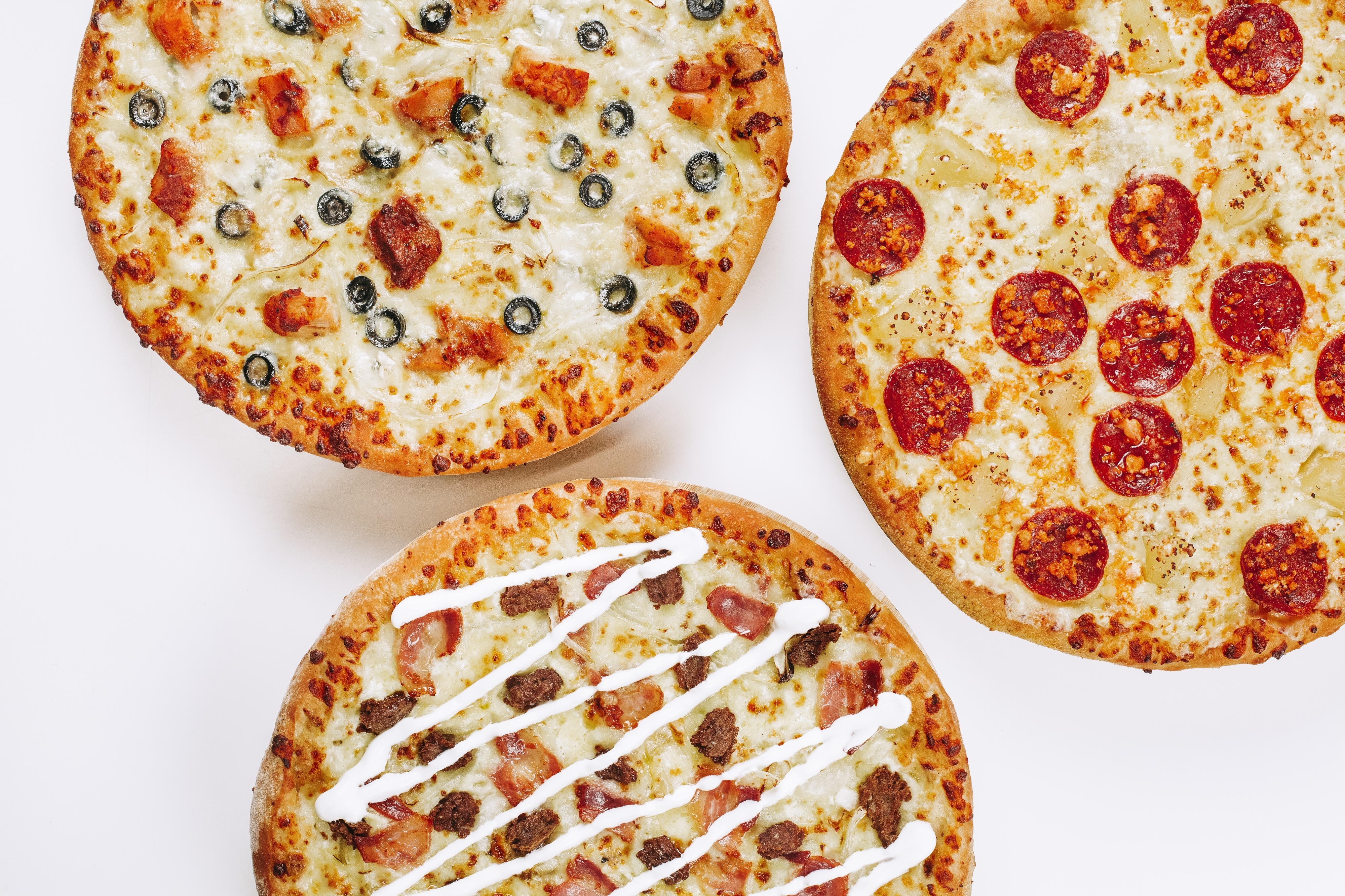 Em dias de jogo, a Domino’s vai ter promoções ao calhas (e há uma que lhe dá 3 pizzas médias a menos de 21€)