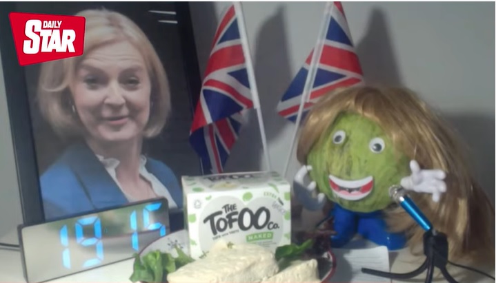 Liz Truss derrotada por alface de 69 cêntimos após anunciar demissão. Reino Unido procura novo PM