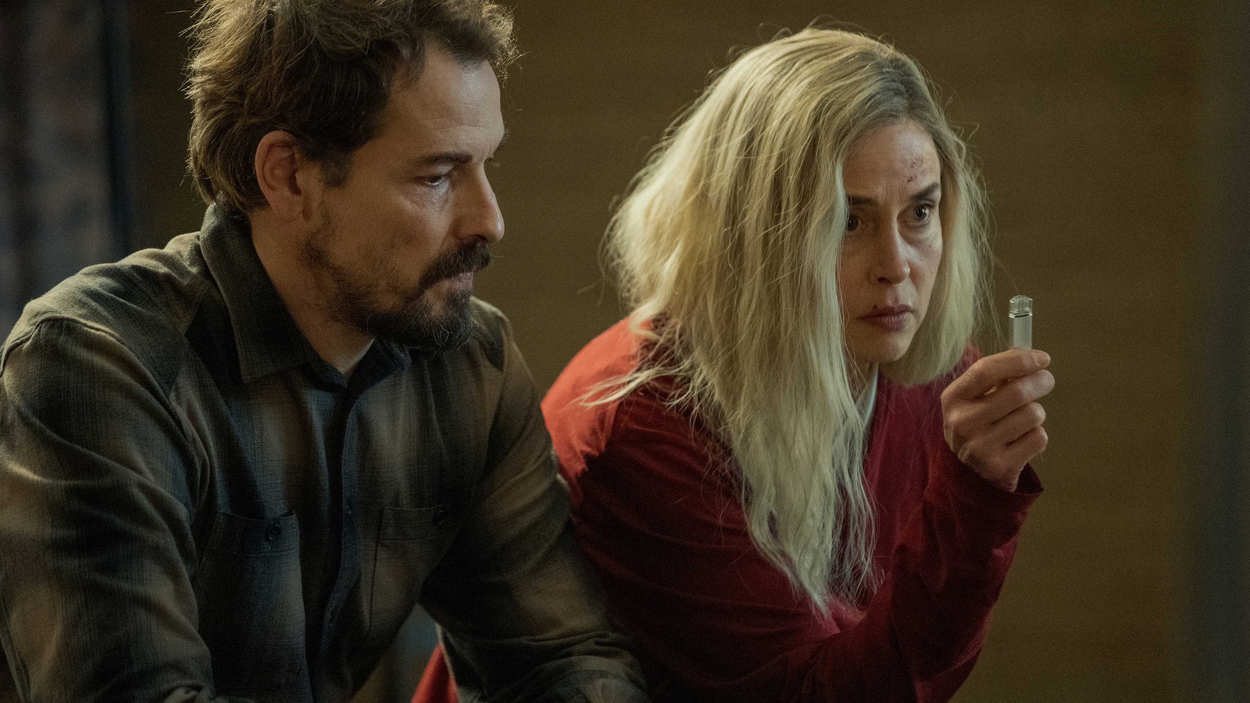 “Unfamiliar”. Ainda ninguém ouviu falar desta série, mas já está em segundo lugar na Netflix (e sempre a subir)