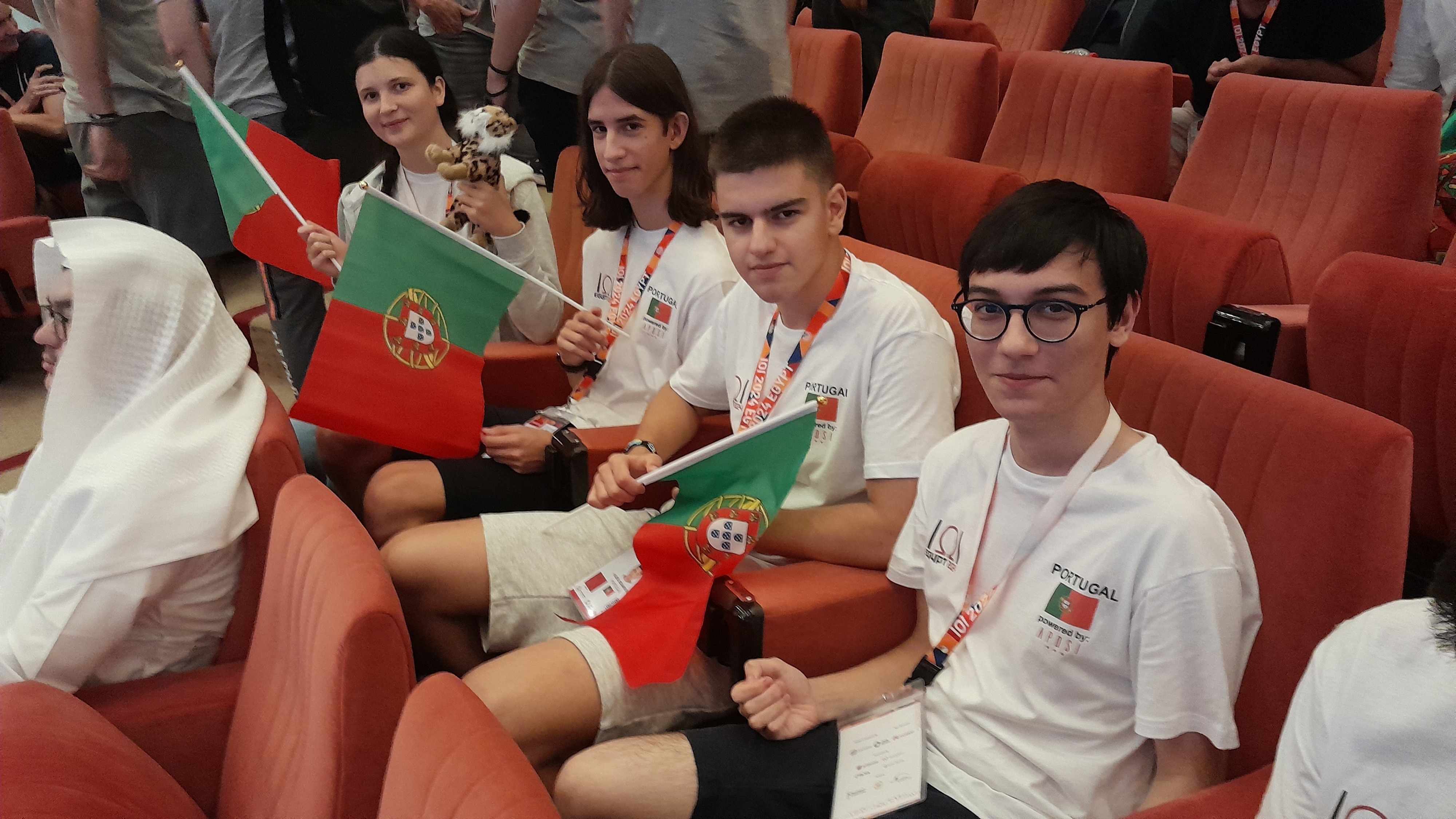 36ª edição das Olimpíadas Internacionais de Informática rende menção honrosa para Portugal