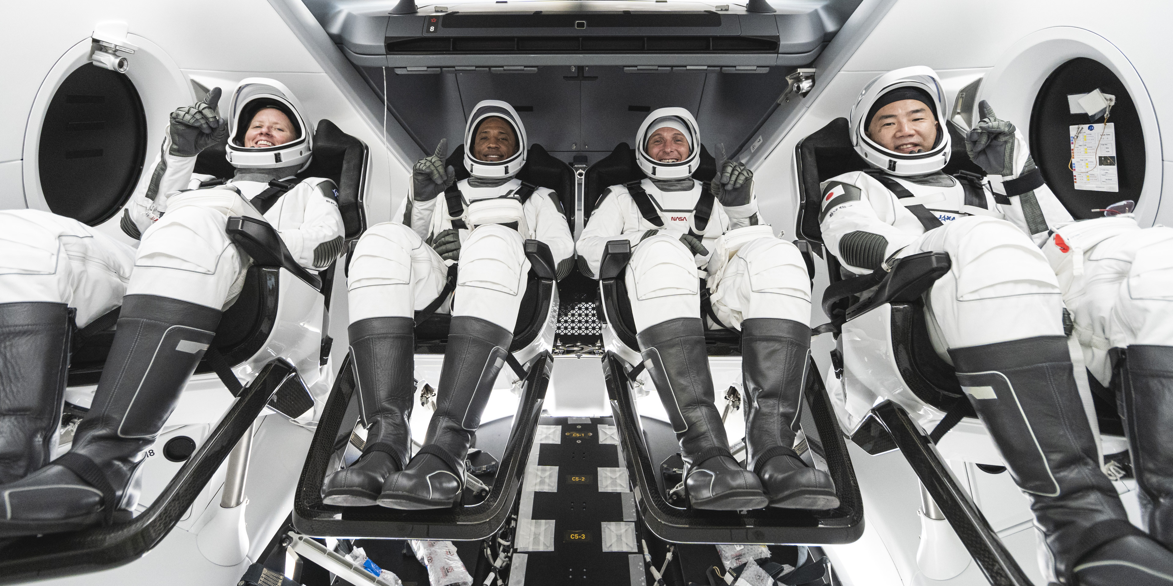 Já falta pouco para a Crew Dragon chegar à Estação Espacial Internacional. Acompanhe em direto a missão histórica