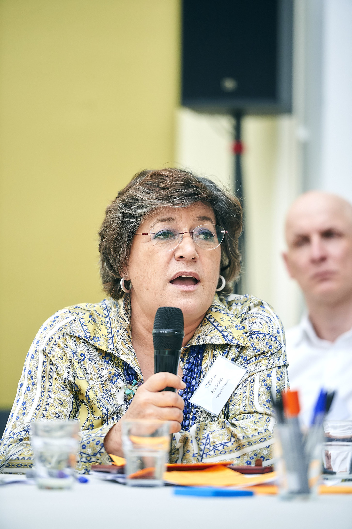 Eleições presidenciais: candidatura de Ana Gomes mantém-se em aberto