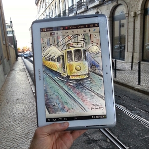 Homem faz cadeiras de rodas a partir de carrinhos de supermercado