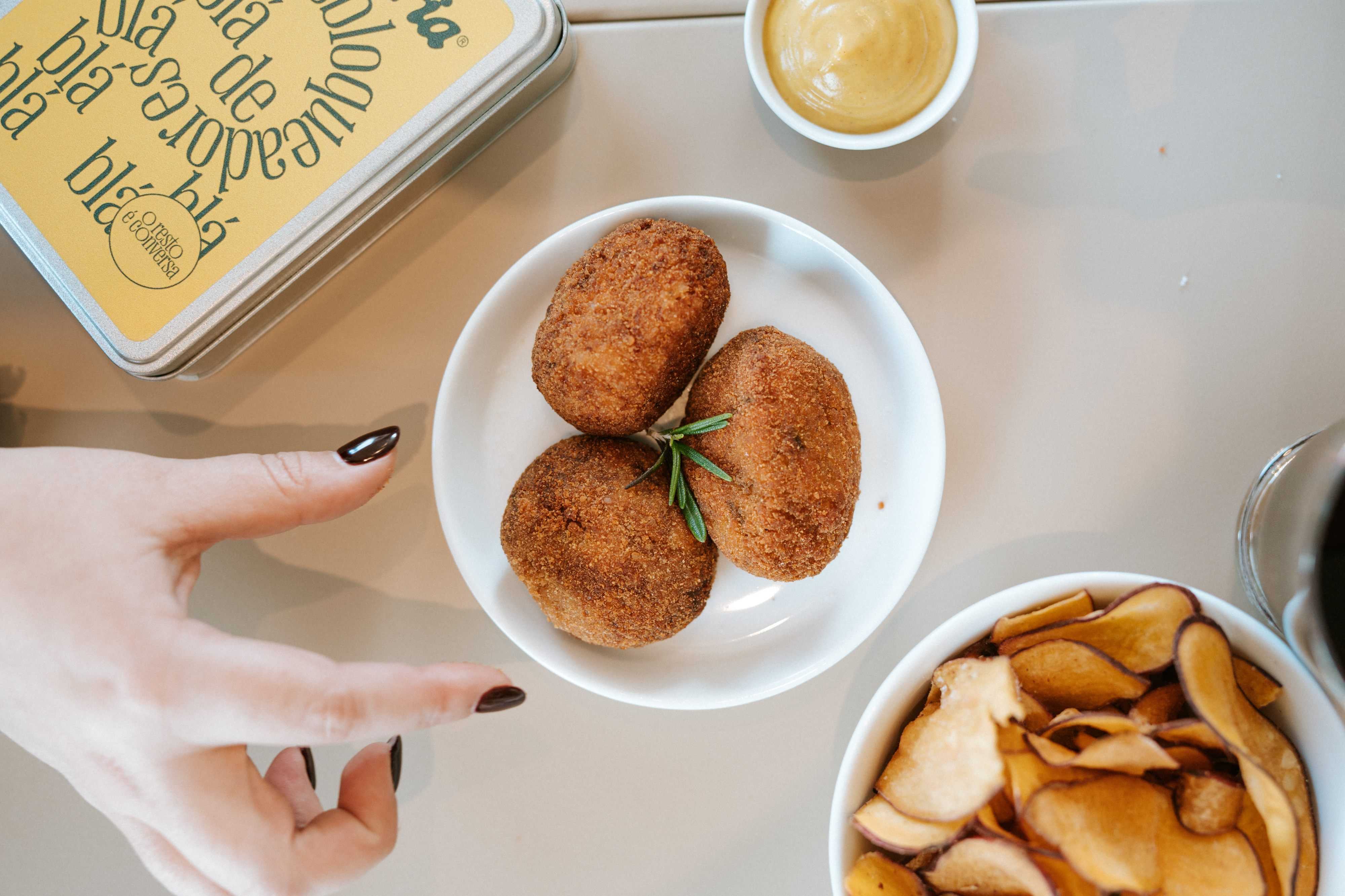 Há uma nova loja de croquetes em Lisboa (com sabores que vão do tradicional ao cozido à portuguesa)