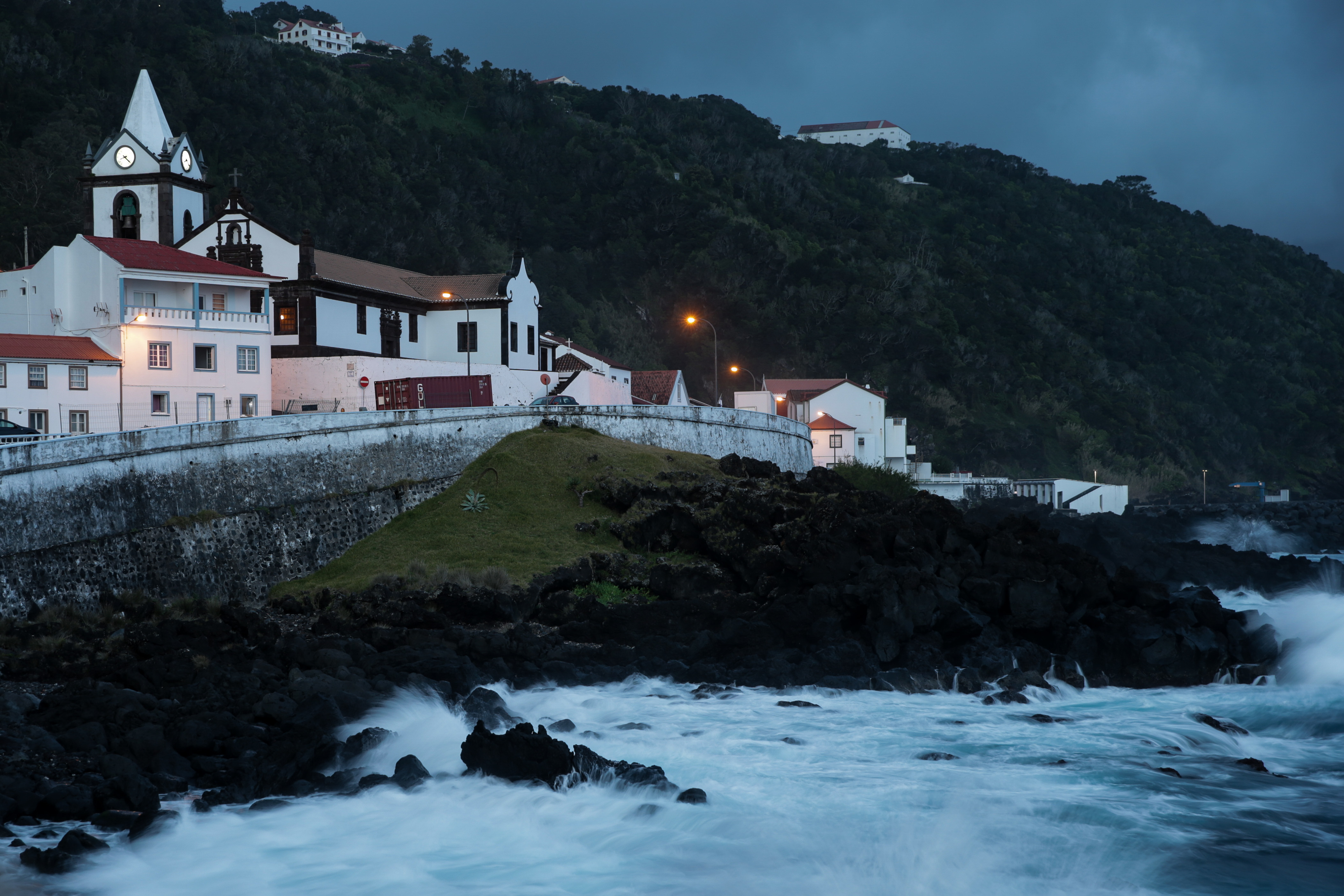 Todas as ilhas dos Açores sob aviso amarelo por causa de vento e agitação marítima