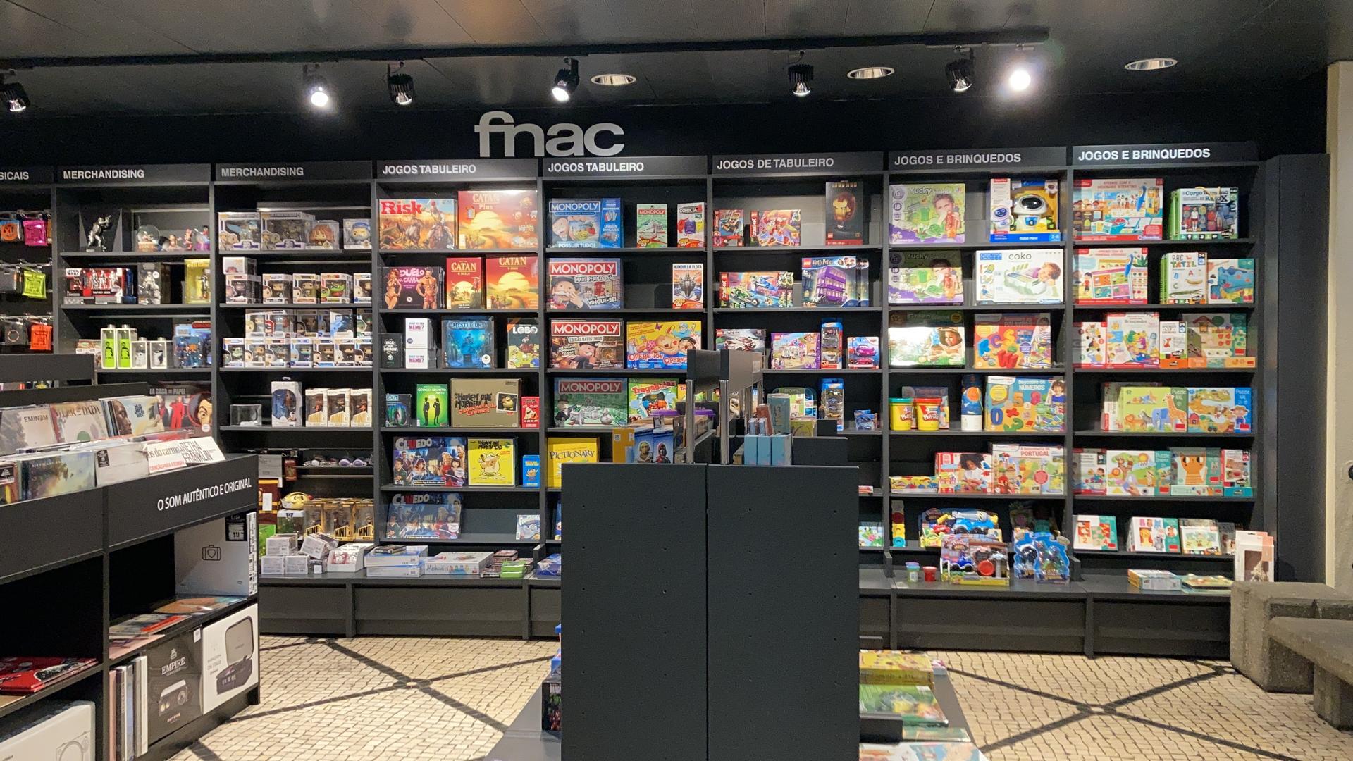 Adeus, Livraria Barata. FNAC fica aos comandos desta “Loja com História” de forma permanente