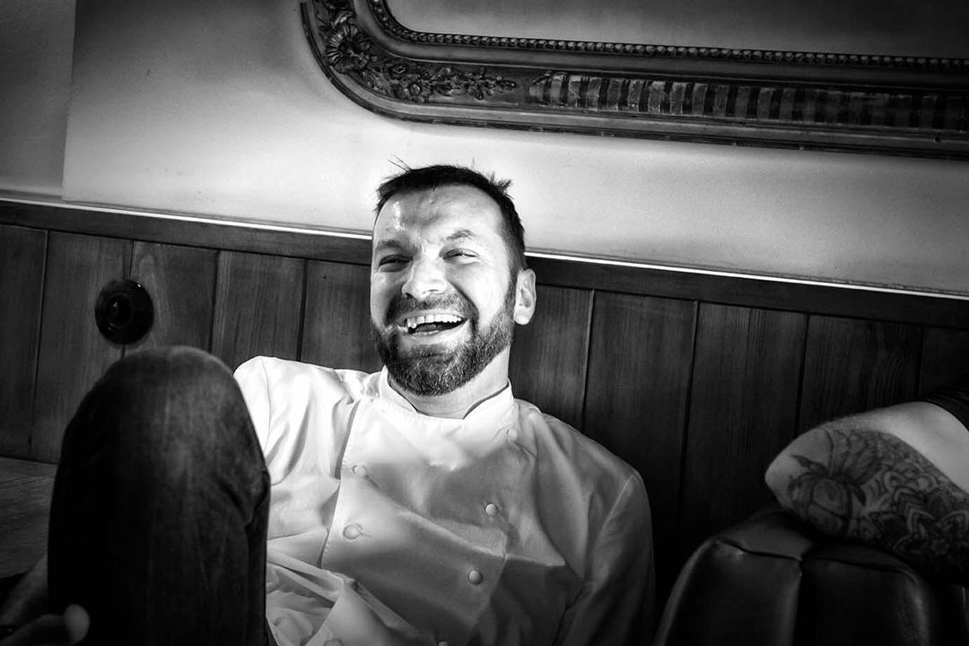 Bistro 100 Maneiras faz 13 anos. O chef é Ljubomir mas quem escolhe os pratos são os fãs