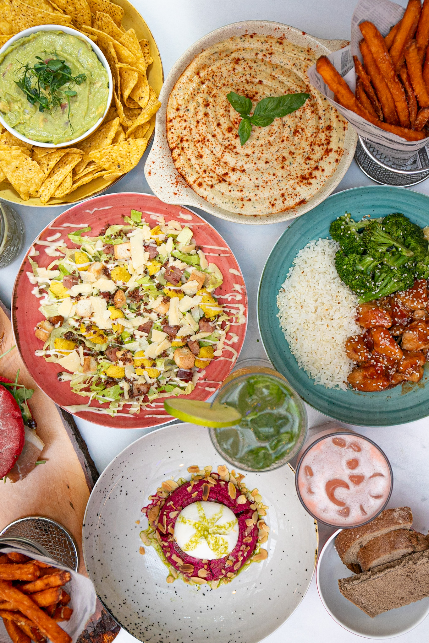 Brunch à hora de jantar é um sonho tornado realidade no Seventh Liberdade. Conheça o menu de brinner