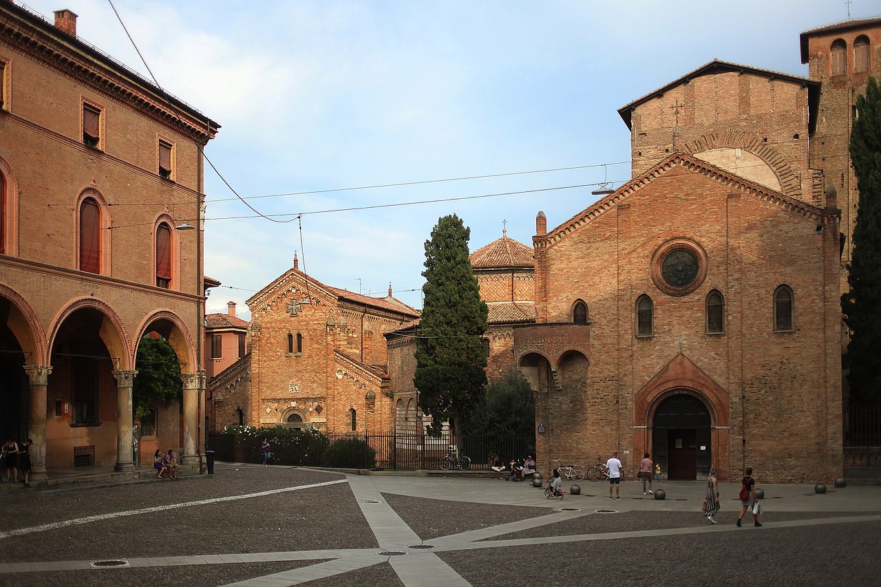 Bolonha, a culta e gastronômica cidade vermelha italiana
