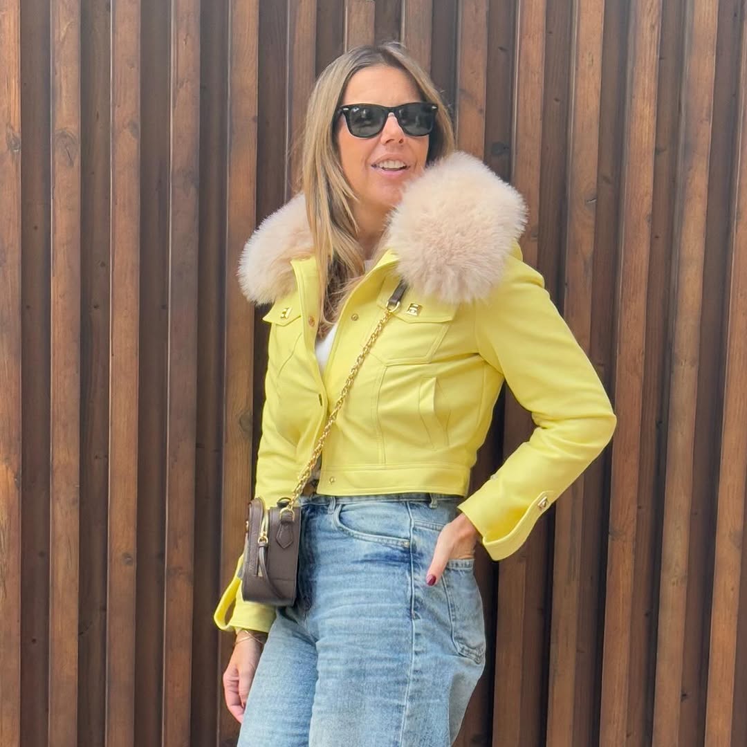 Faça como A Pipoca Mais Doce e renda-se aos casacos curtos com estas 12 sugestões (desde 22,49€)