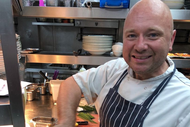 Chef com estrela Michelin gera polémica depois de tweet sobre clientes com alergias alimentares