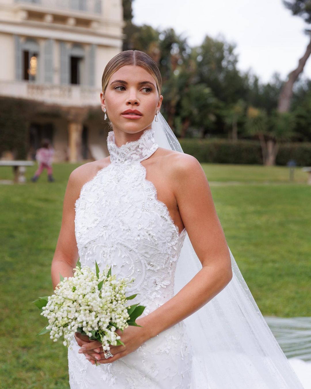Sofia Richie usou máscara de pestanas de 10€ no casamento (e está à venda no supermercado)