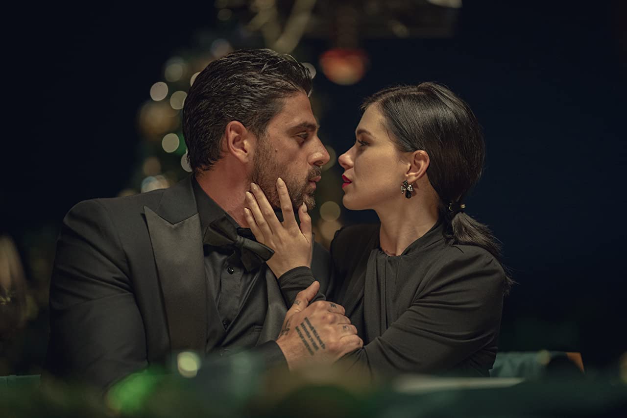 Acredite que é verdade. O escaldante “365 Dias” da Netflix vai ter sequela e já há trailer