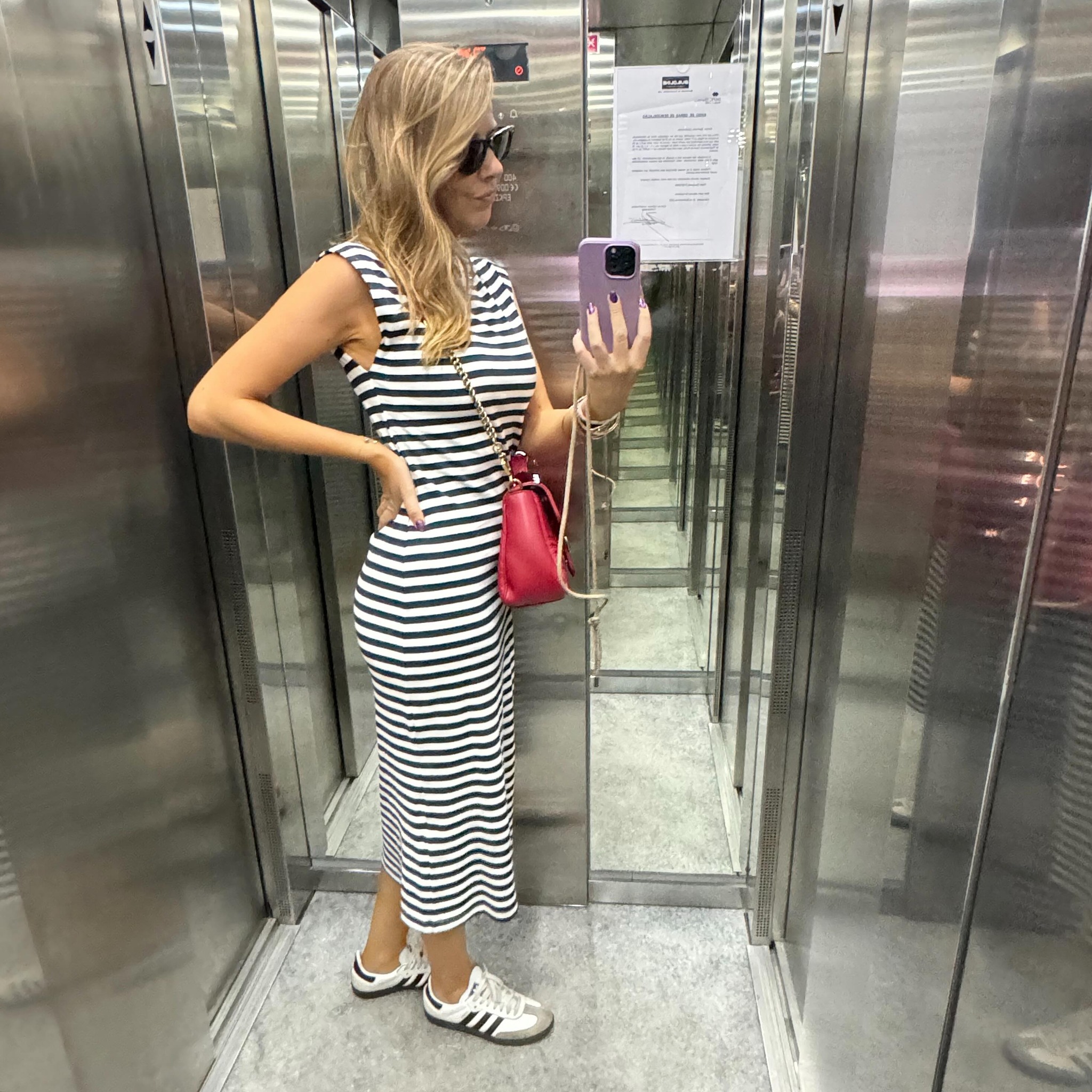 Este vestido de Ana Garcia Martins é a peça confortável que precisa para as suas férias (e há até ao XXL)