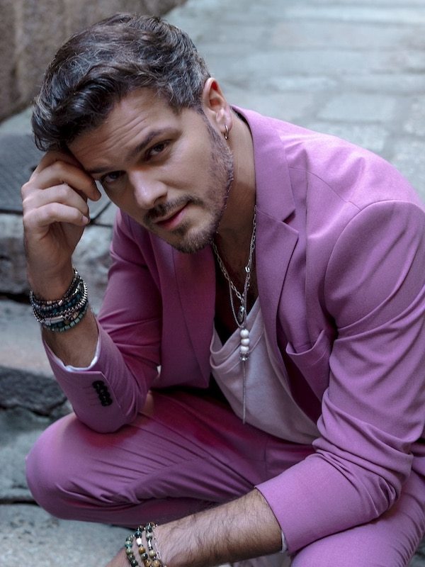 Mickael Carreira . “Sou um privilegiado por o público nunca ter desistido de mim”