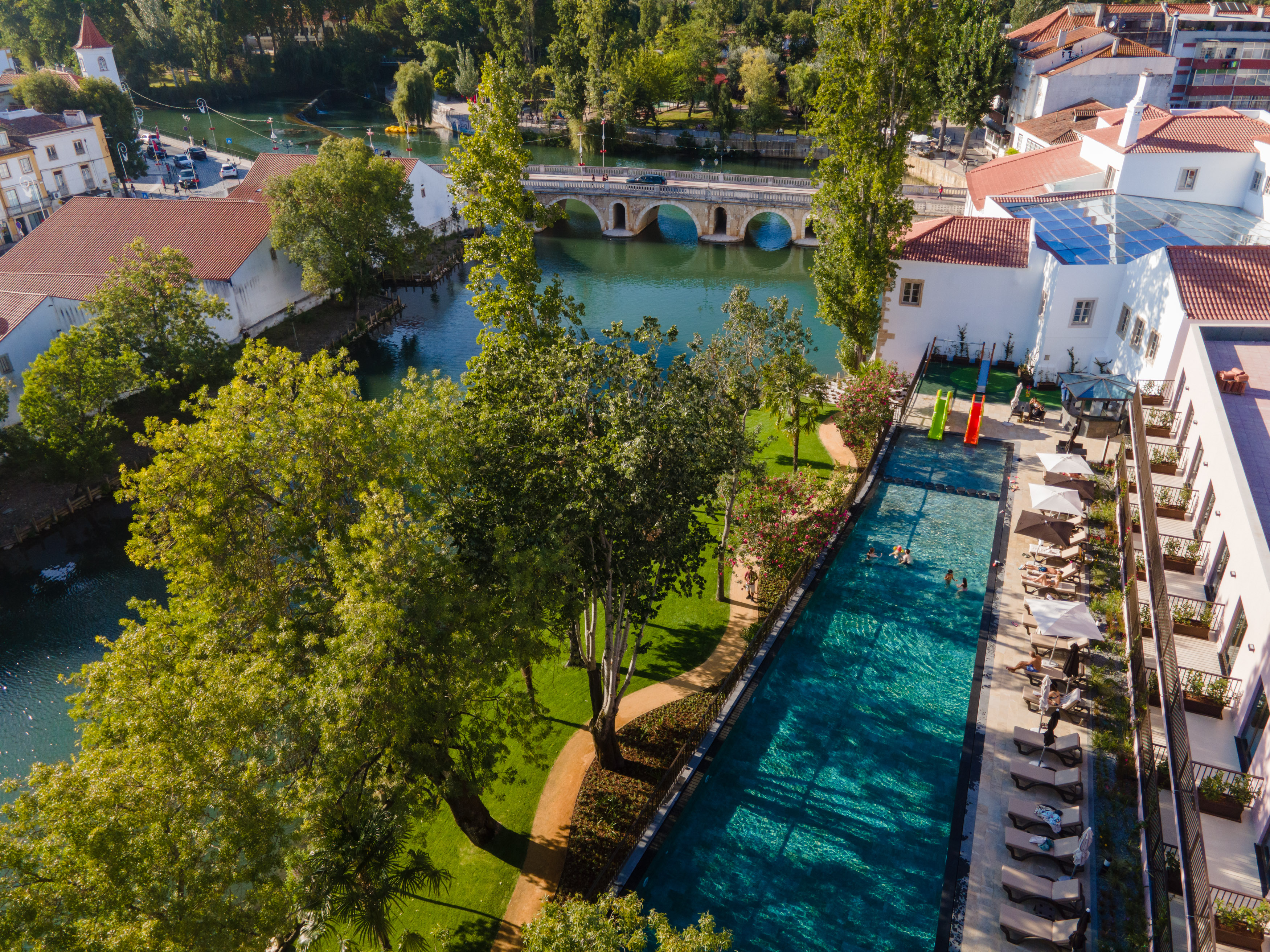 Vila Galé Collection Tomar. Este novo hotel com piscina interior aquecida foi construído num antigo convento