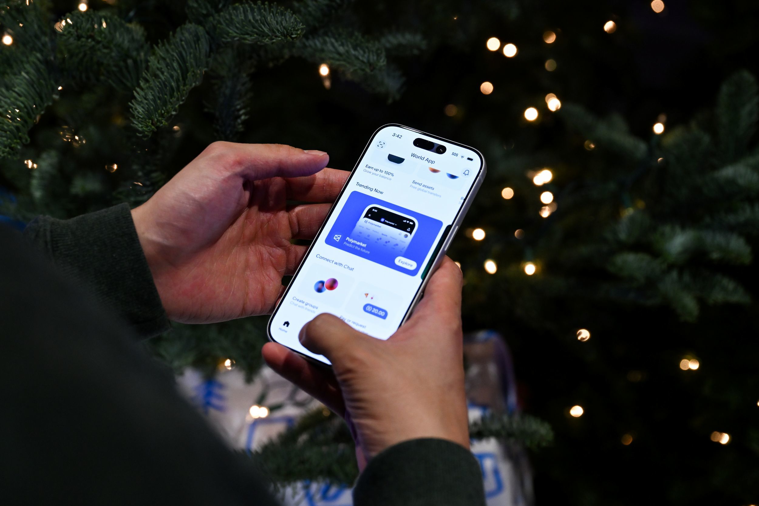 World estreia “super-app” com verificação de identidade, mensagens encriptadas e pagamentos globais