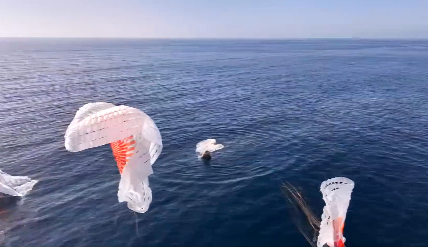 Quatro dias depois, primeiros astronautas a explorar os polos a partir do espaço regressam à Terra