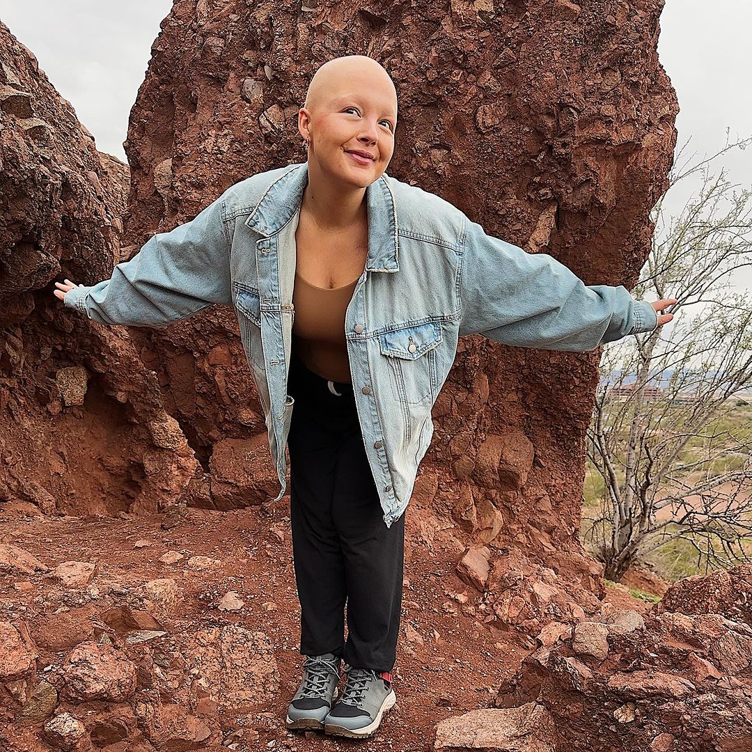 TikToker com cancro terminal morre aos 26 anos. “Ela viveu exatamente como queria”