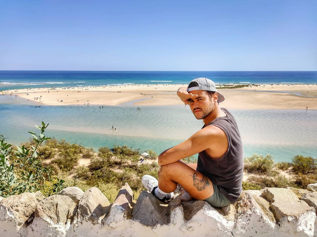 Bruno confessa estar interessado num colega e diz que os sentimentos são recíprocos