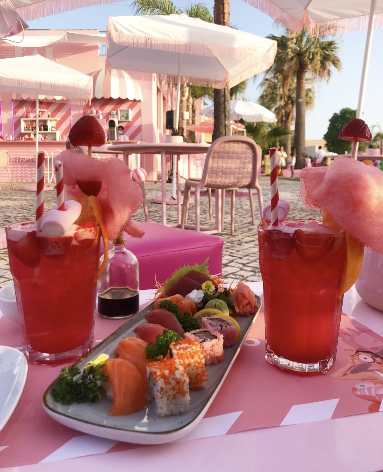 Dos cocktails ao sushi, aqui tudo pode ser cor-de-rosa. Estivemos no My Candy Beach, em Vilamoura