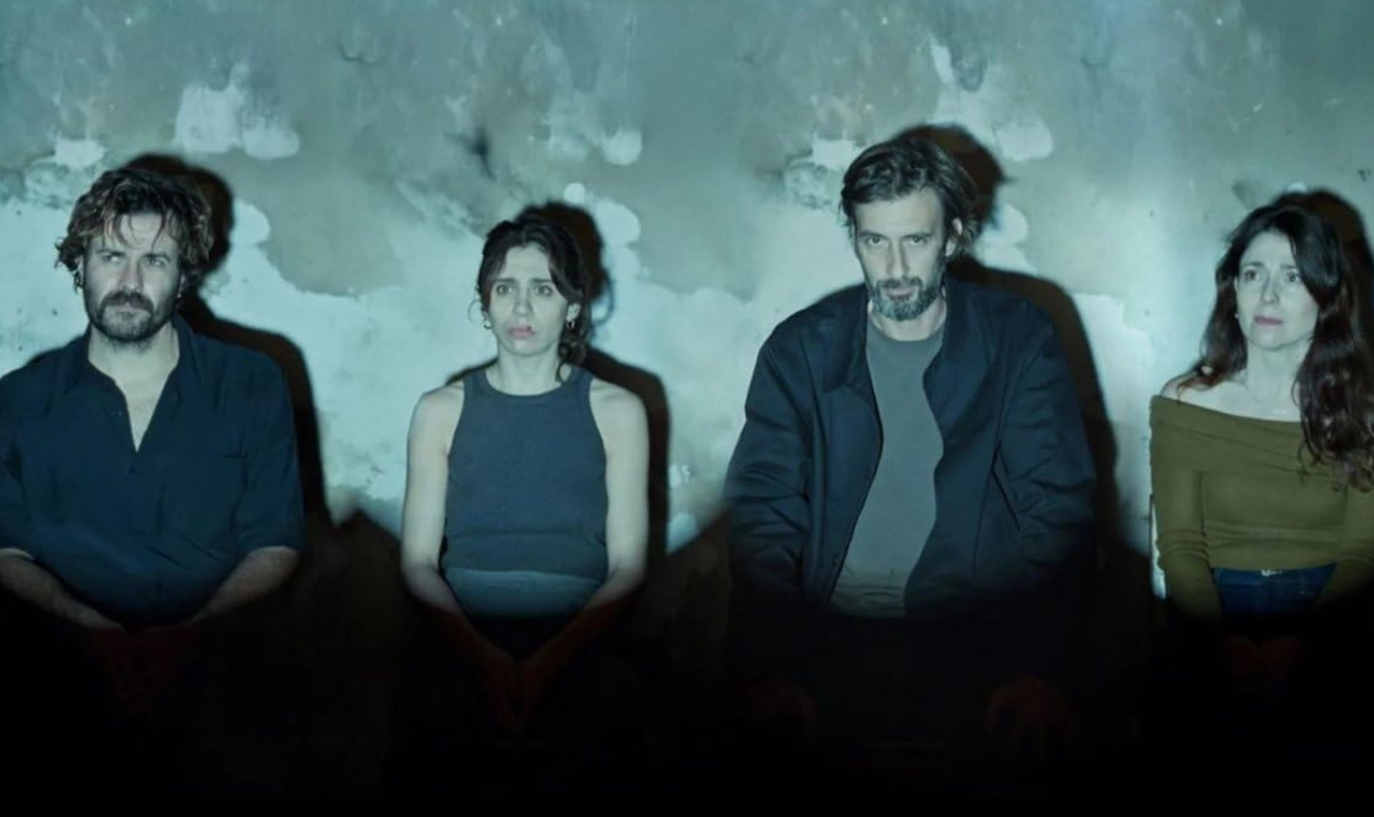 “Ruído”. 3 momentos da nova série de Bruno Nogueira que não nos saem da cabeça