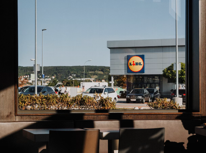 Este fim de semana, se for fazer compras ao LIDL, pode poupar 20€. Dizemos-lhe como