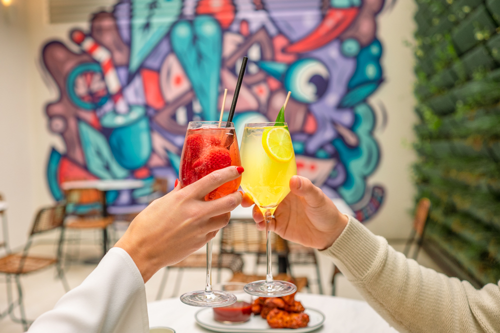 Dia da Mulher. Este jantar exclusivo com música ao vivo do YOTEL Porto é a surpresa perfeita