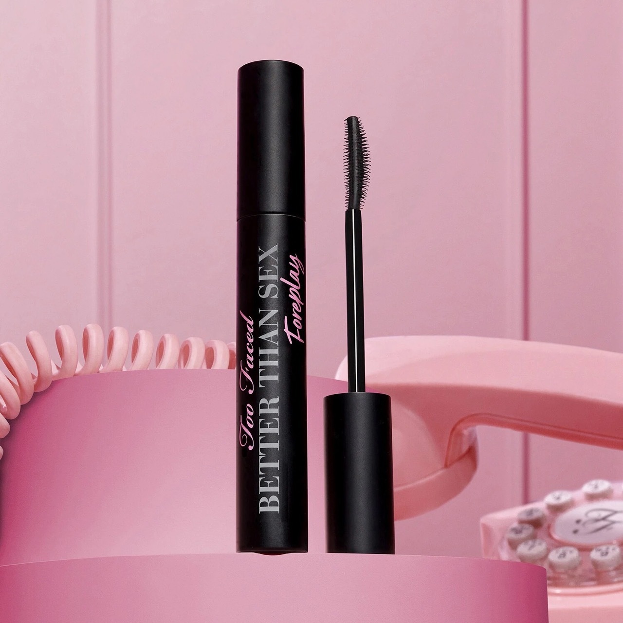 O novo primer da Too Faced vai deixar-lhe as pestanas ainda mais longas (e funciona debaixo de qualquer máscara)