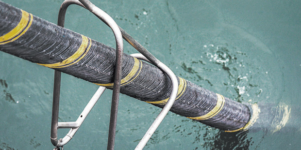 Bruxelas quer mais segurança nos cabos submarinos de comunicações